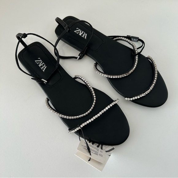 ZARA NEW BLACK SPARKLY LOW-HEELED SANDALS WITH RHINESTONE DETAIL. SIZE: 7.5 - Picture 1 of 8
